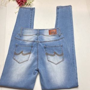 California Vintage Skinny Style Junior Blue Jeans Size 3